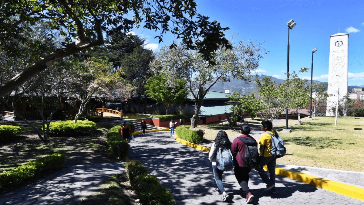 Las mejores universidades públicas del Ecuador